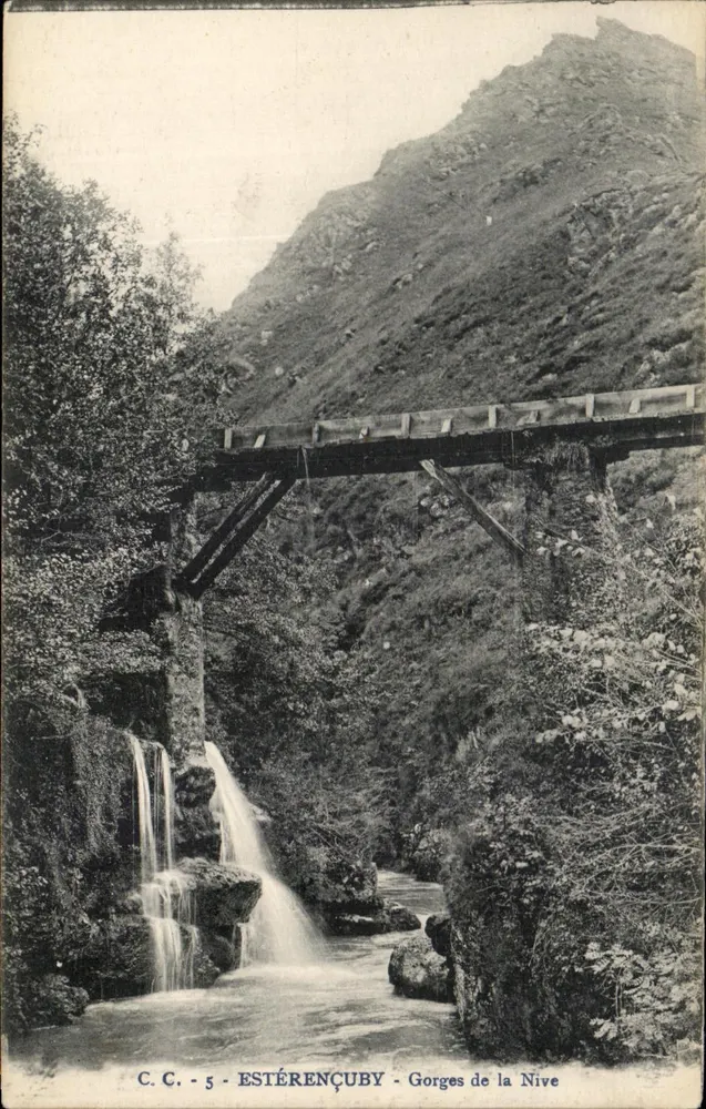 Gorges da Nive - Estérençuby — C.C. - 5 - Editor C.C. - Frente