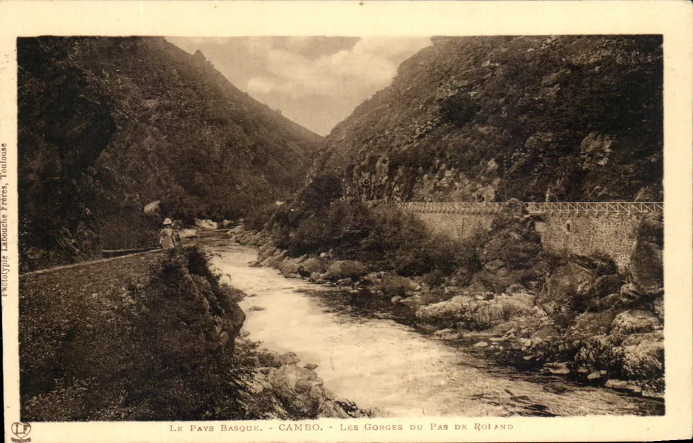 As Gorges do Pas de Roland — Cambo — País Basco — Editor: Labouche Frères, Toulouse - Frente