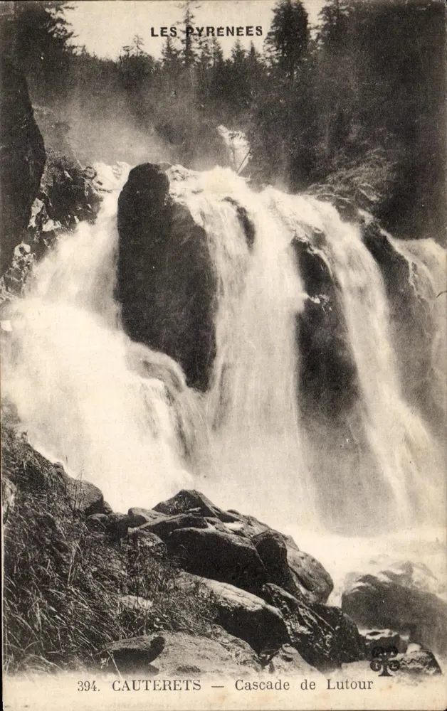 Cauterets — Cascata de Lutour — Os Pirineus - Frente
