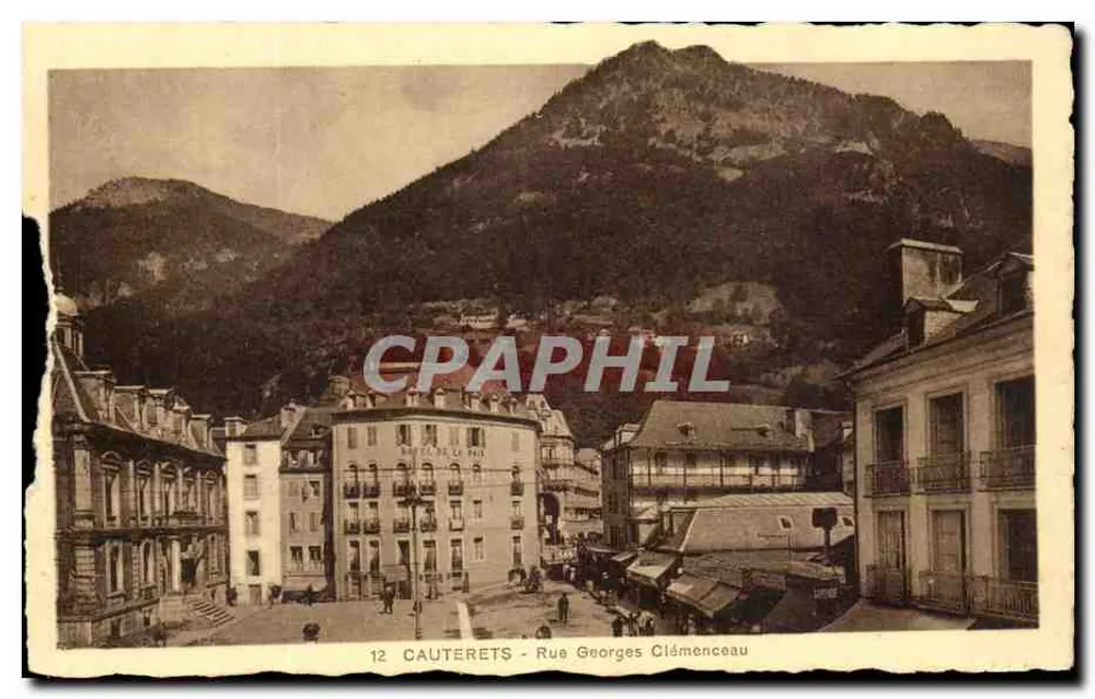 Cauterets — Rue Georges Clémenceau — Éditeur H. Riquet - Frente