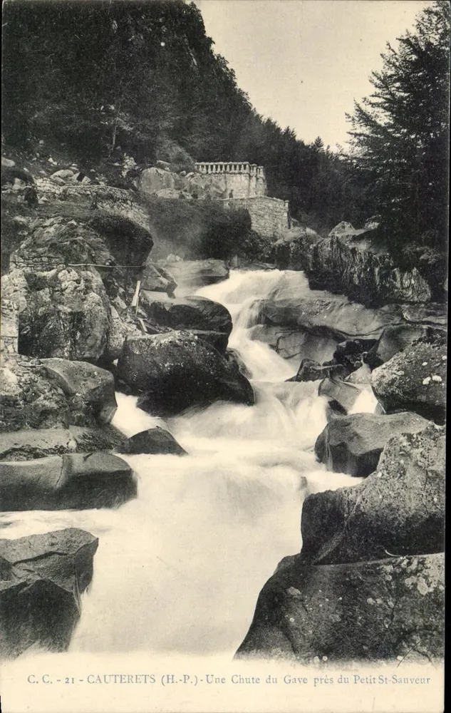 Cauterets (H.P.) - Ein Wasserfall des Gave nahe Petit St-Sauveur — C.C. - 21 - Vorderseite