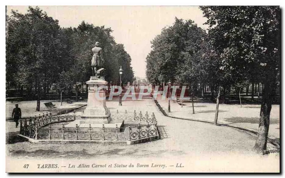 Tarbes — Les Allées Carnot und Statue des Barons Larrey — LL. - Vorderseite