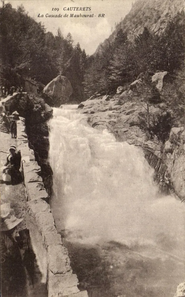 A Cascata de Mauhourat — Cauterets — BR, n°109 - Frente