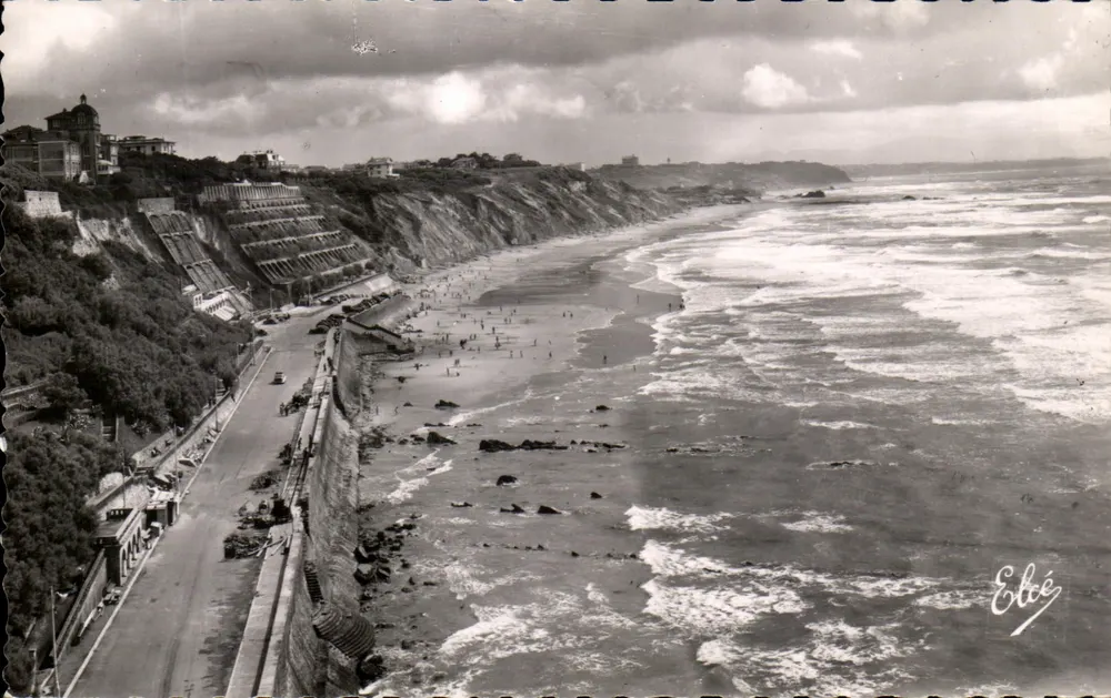 Biarritz — A Praia da Côte des Basques — L. Chatagneau, Bordeaux - Frente