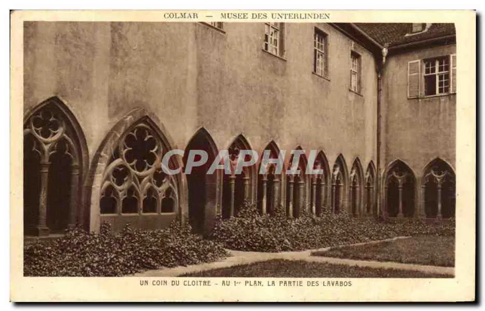 Colmar — Museu dos Unterlinden — Um canto do claustro, a parte dos lavatórios - Frente