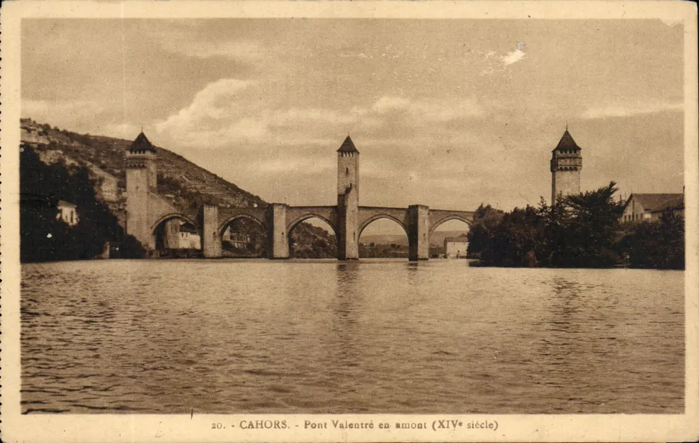 Cahors - Ponte Valentré a montante (século XIV) - Frente