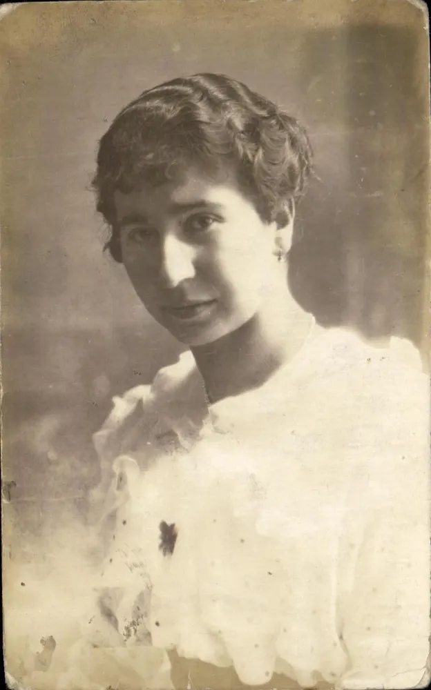 Porträt einer jungen Frau — Straßburg, 1917 — unbekannter Verleger - Vorderseite