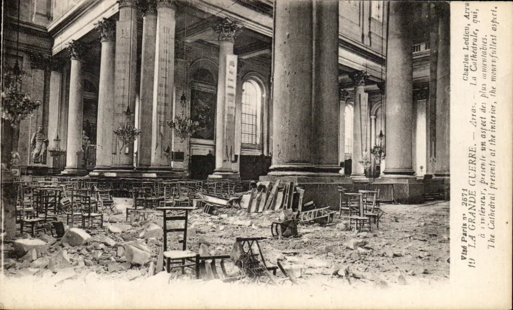 Arvay, Die Kathedrale — Innere nach dem Ersten Weltkrieg zerstört — Charles Lédieu, n° 2874 - Vorderseite
