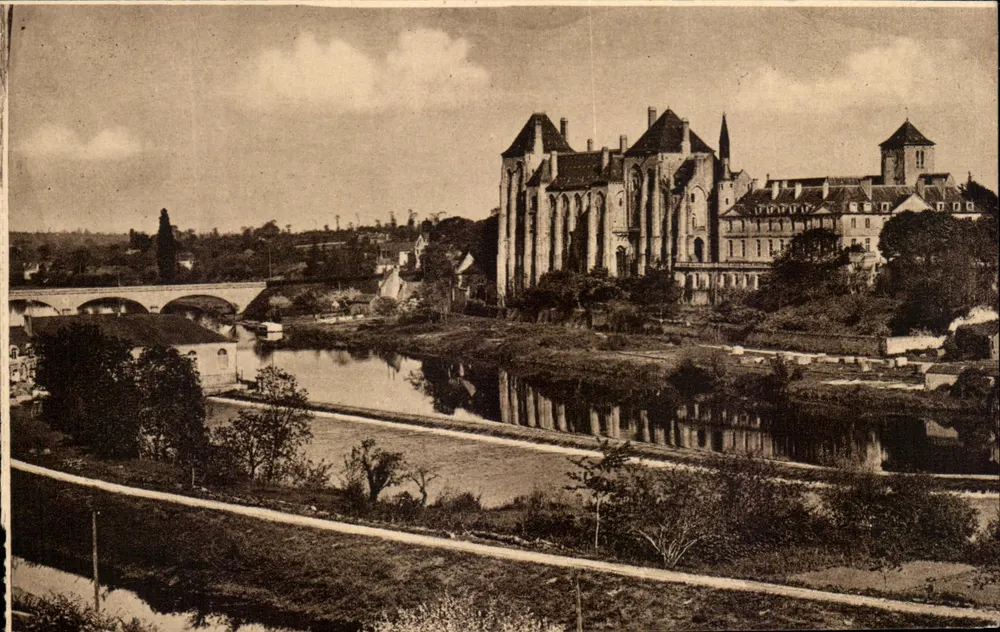Die Abtei Saint-Pierre de Solesmes am Ufer der Sarthe — J. Malico, Sable - Vorderseite