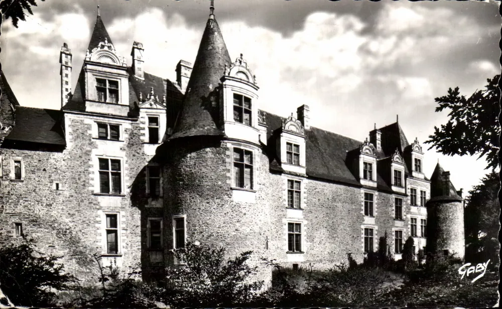 Castelo de Châteaubriant — Edições Gaby, n°46 - Frente
