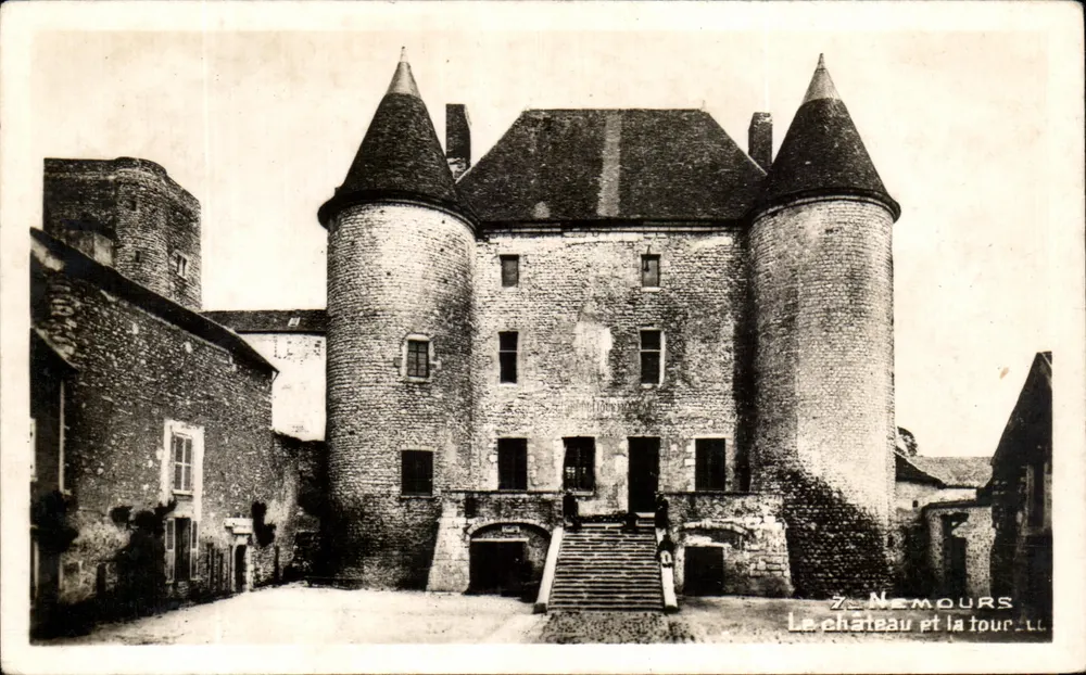 Nemours — El castillo y la torre — Lévy et Neurdein Réunis, Imp. Letellier, Paris - Anverso