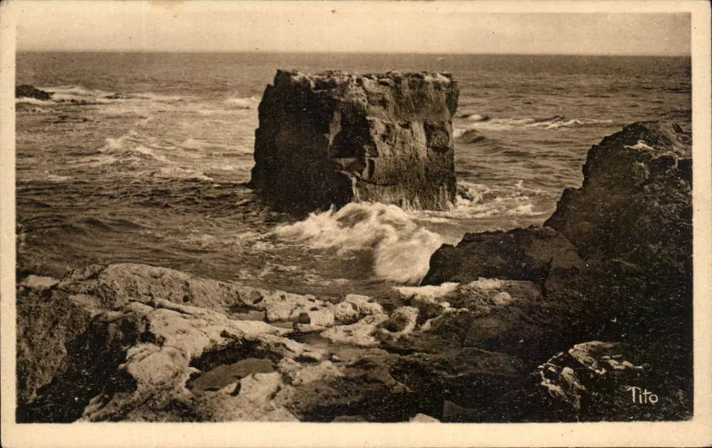 Saint-Georges-de-Dodome — Felsen in der Mitte des Meeres — Tito - Vorderseite