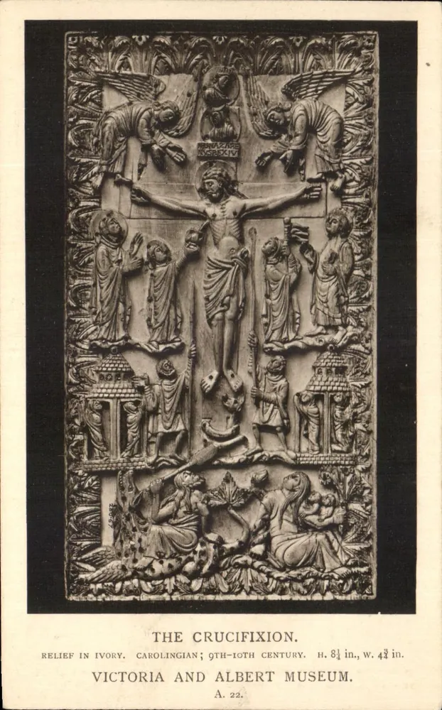 Kreuzigung — karolingisches Elfenbeinrelief, 9. bis 10. Jahrhundert — Victoria and Albert Museum, Nr. A.22 - Vorderseite