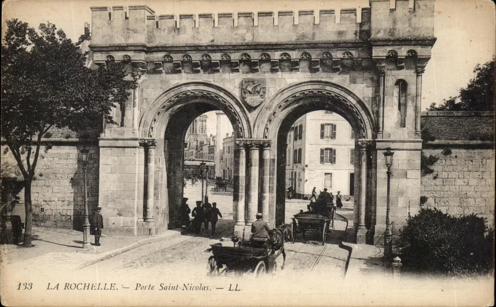 La Rochelle — Porta São Nicolau — LL. n°133 - Frente