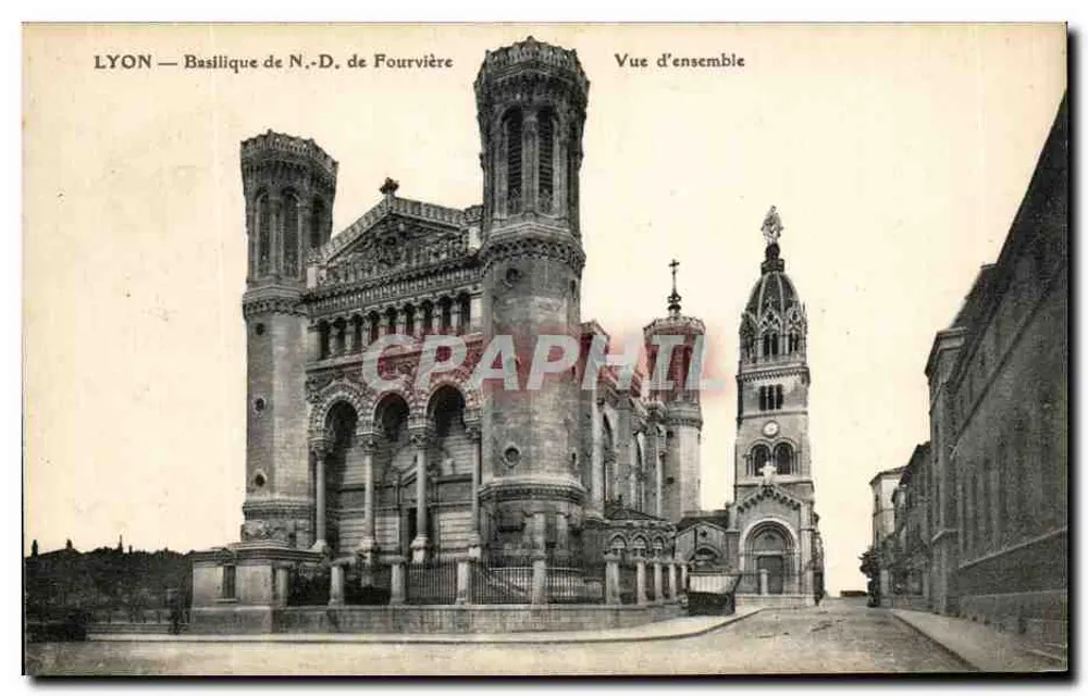 LYON — Basílica N.-D. de Fourvière — Visão geral - Frente