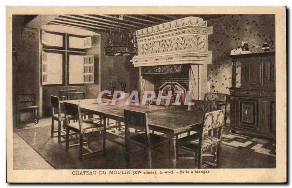 Castelo do Moulin — Sala de Jantar — XVᵉ século, L.-et-C. - Frente