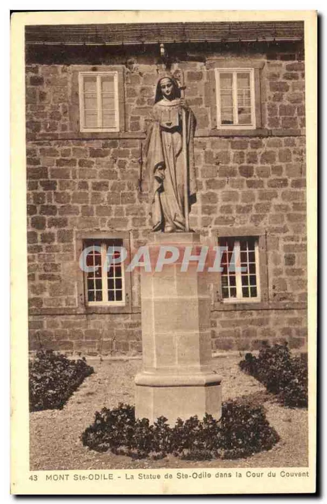 Mont Ste-Odile — Statue der Heiligen Odile im Hof des Konvents — 43 - Vorderseite