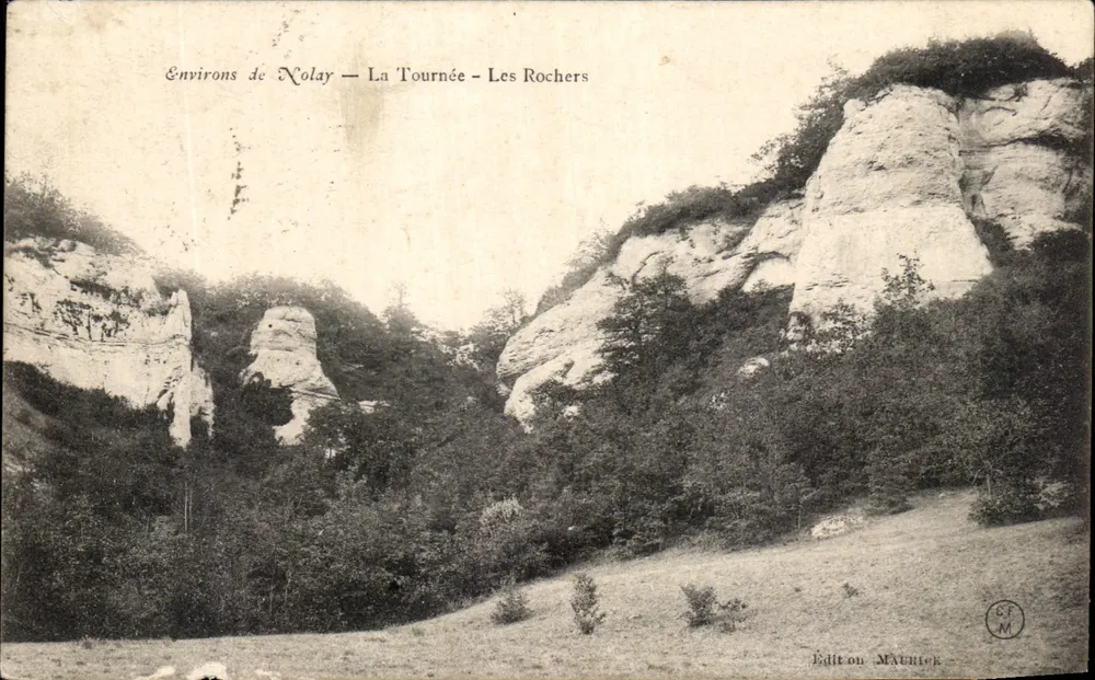 Umgebung von Nolay — La Tournée — Die Felsen — Verleger Matrier - Vorderseite