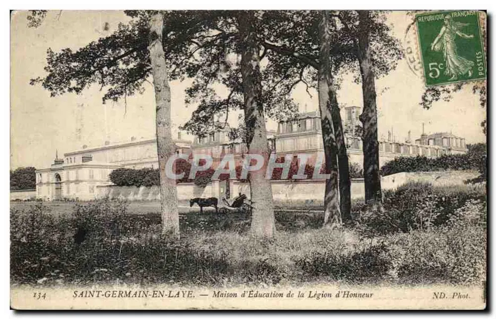 Saint-Germain-en-Laye — Maison d'Éducation de la Légion d'Honneur — ND. Phot. — n° 134 - Recto