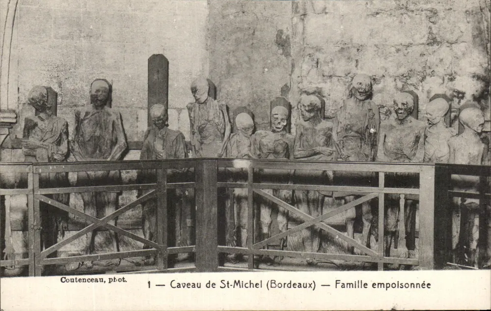 Sarghalle St-Michel (Bordeaux) — Vergiftete Familie — Coutenceau, phot. n°1 - Vorderseite
