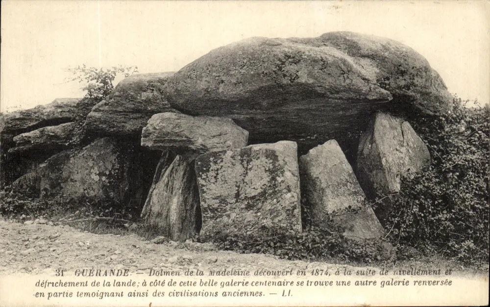 Guérande — Dolmen de la Madeleine descoberto em 1874 — editor L.I. - Frente