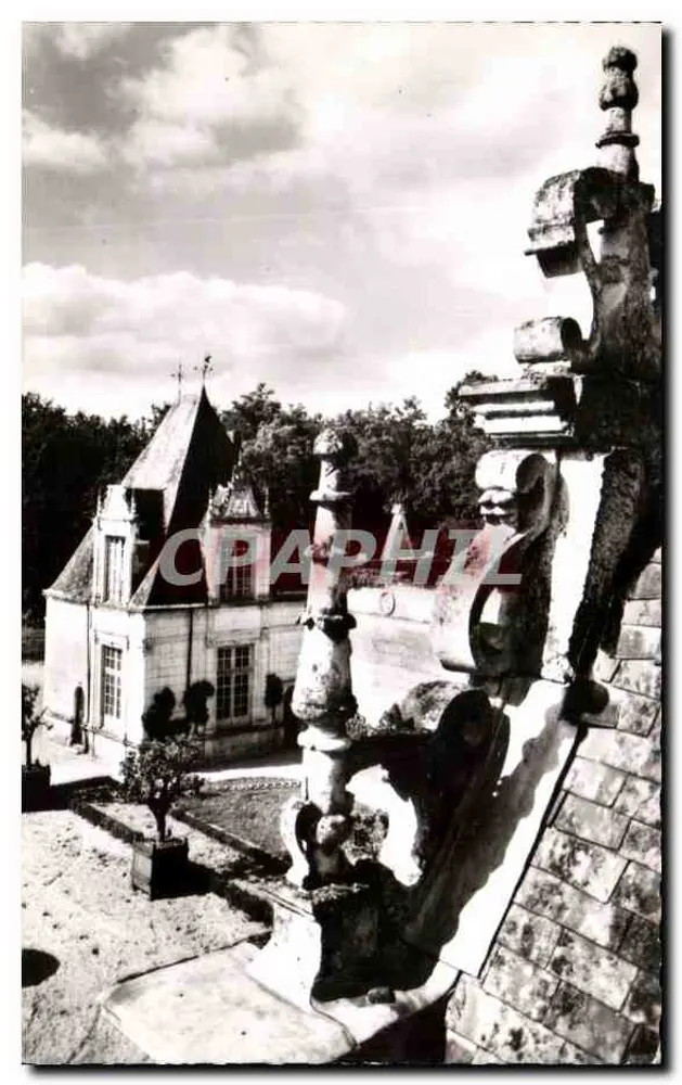 Château de Villesavin — Detail der Schieferfenster und Kapelle — Photo Franceschi - Vorderseite