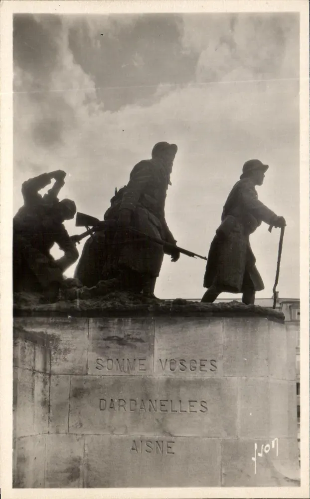 Denkmal für die Toten — Chalons-sur-Marne — Verlag Yvon, Paris - Vorderseite