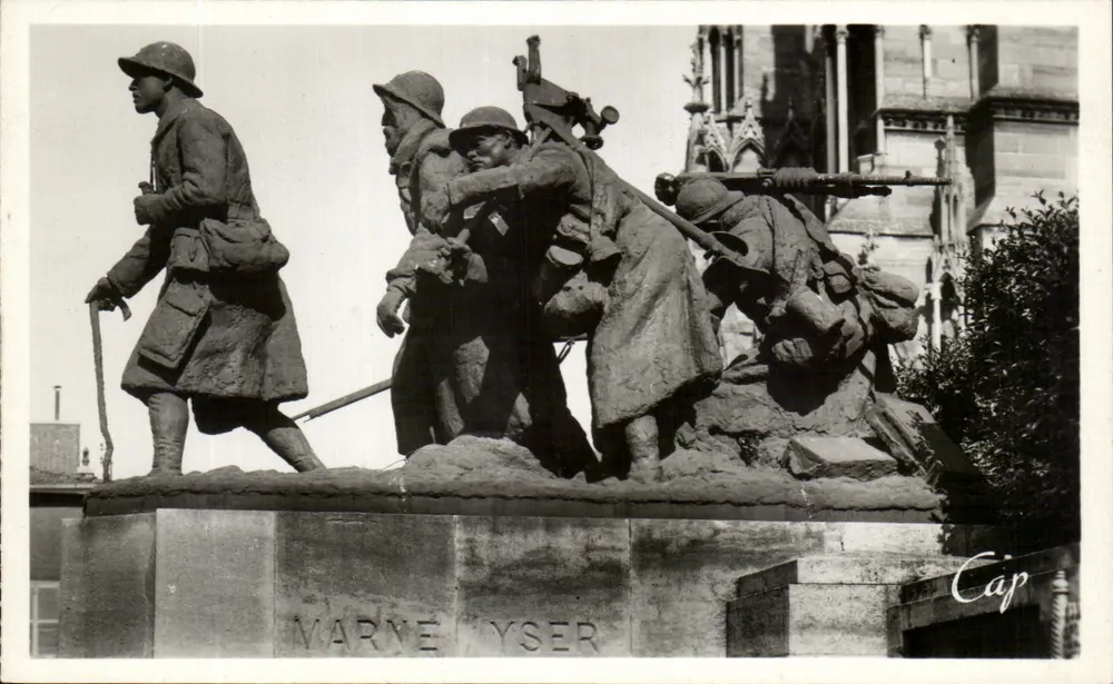 Denkmal für die Toten — Châlons-sur-Marne — Detail des geschnitzten Gruppen — Verleger C.A.P. Paris - Vorderseite