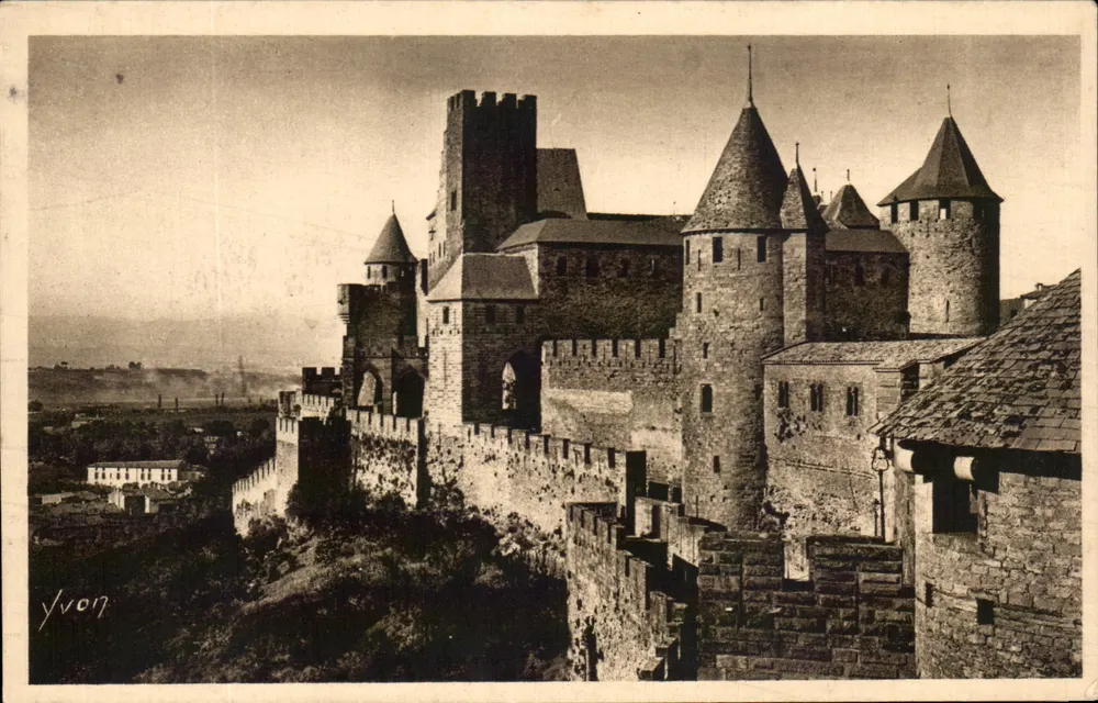 Carcassonne — Der Comtal-Burg — Éditions d'Art Yvgn, n°22 - Vorderseite