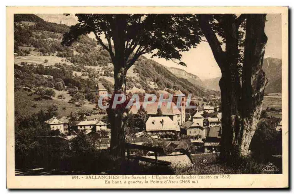 Sallanches (Haute-Savoie) — Die Kirche von Sallanches (erbaut 1842) und die Pointe d'Areu (2468 m.) - Vorderseite