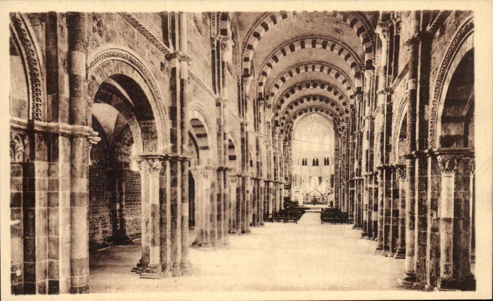 Kirche der Madeleine — Ansicht der Kirche — Sammlung M. A. D. — Verlag LL, 19 - Vorderseite