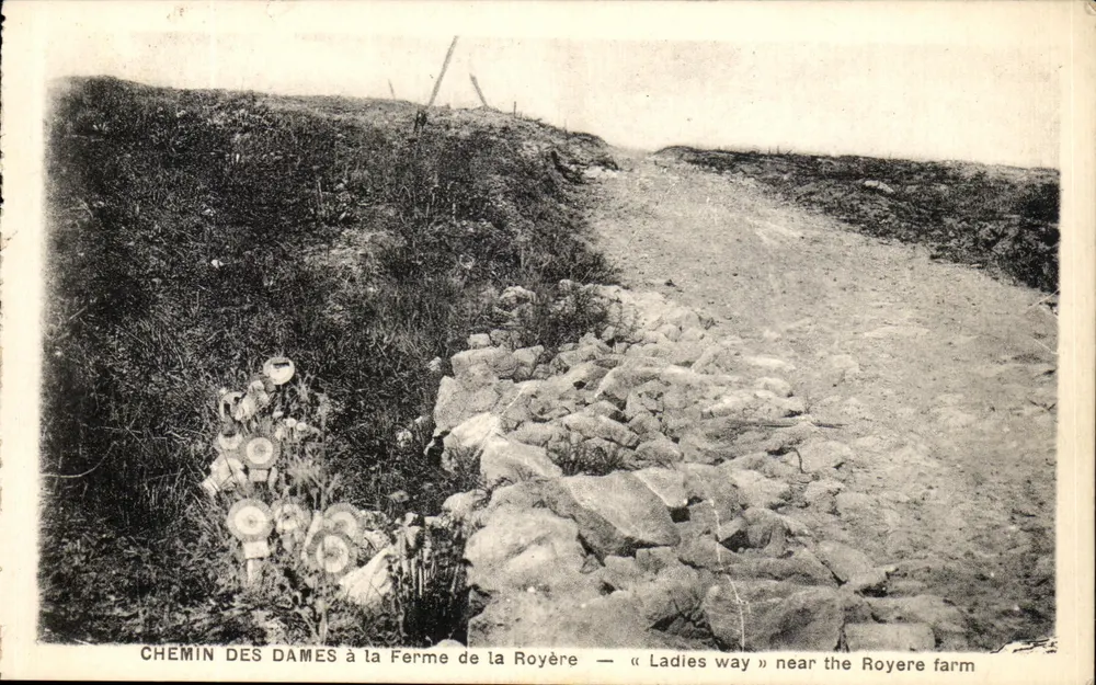 Chemin des Dames bei der Ferme de la Royère — « Ladies way » in der Nähe der Ferme Royère - Vorderseite
