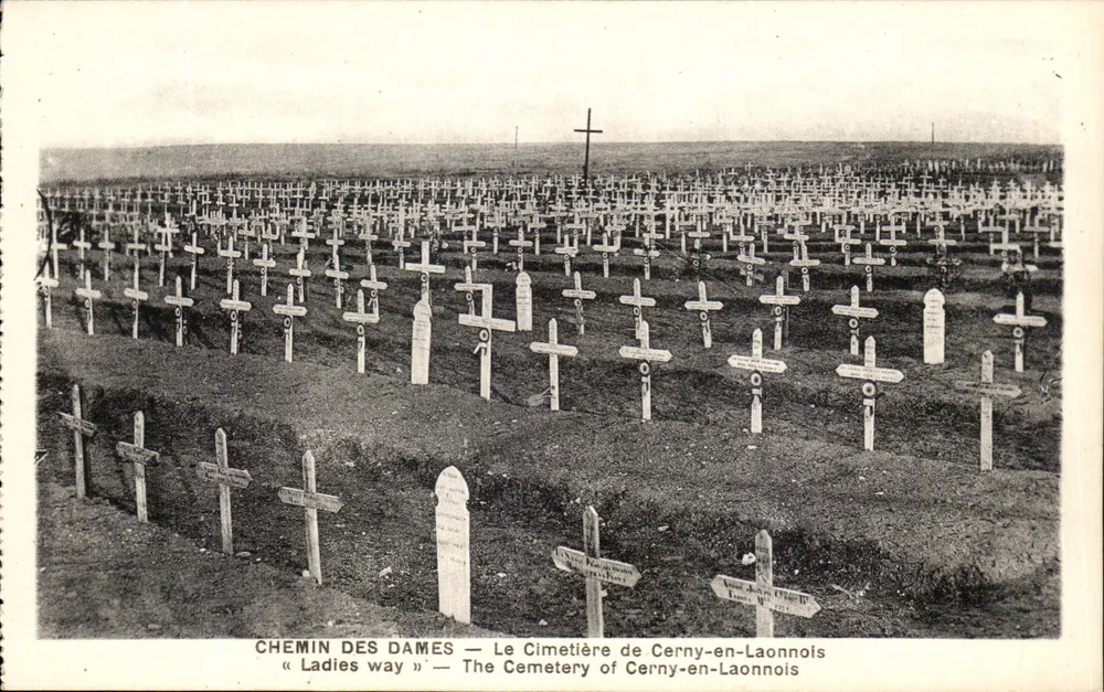 Chemin des Dames — Der Friedhof von Cerny-en-Laonnois — Verlag B. Nougardèle & H. Lestrat, Solisons - Vorderseite
