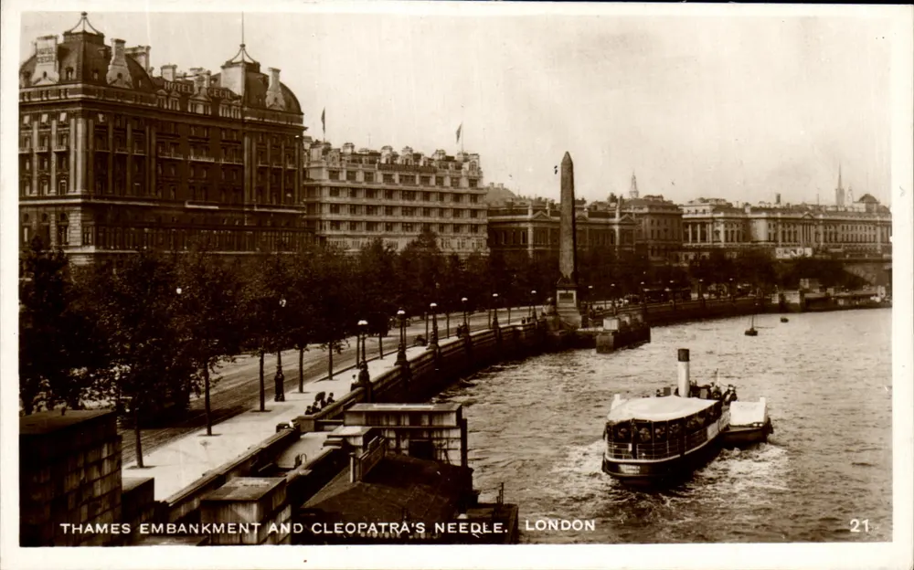 Thames Embankment und die Flèche de Cléopâtre — London — Serie 21 - Vorderseite
