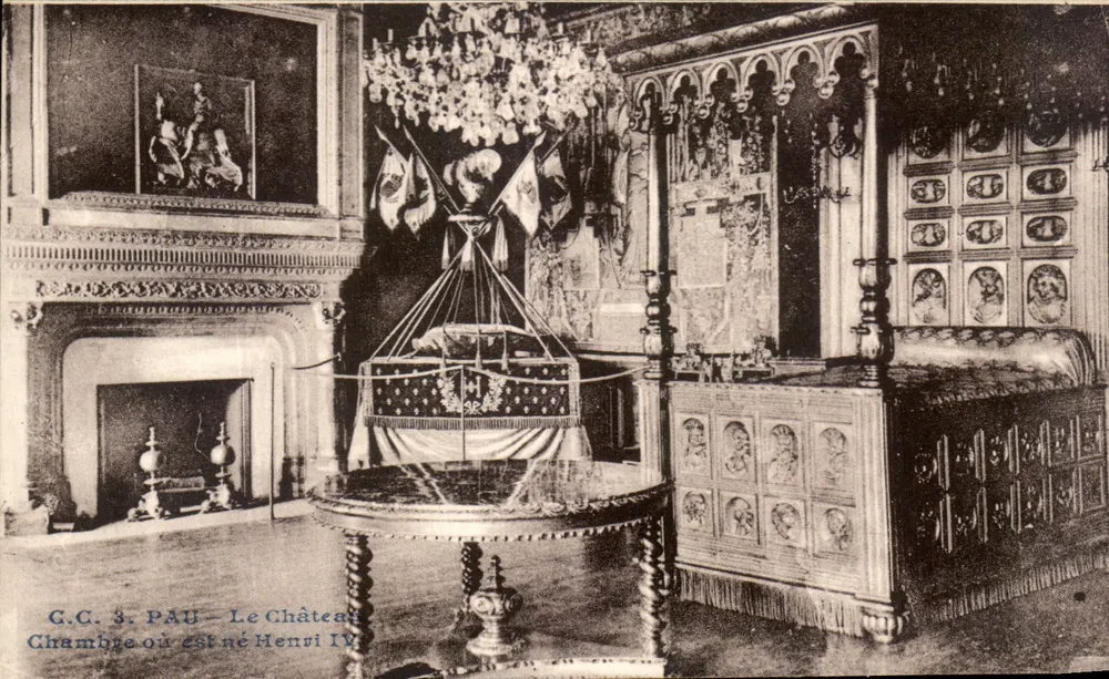 Pau - Das Schloss - Zimmer, in dem Heinrich IV geboren wurde - Vorderseite