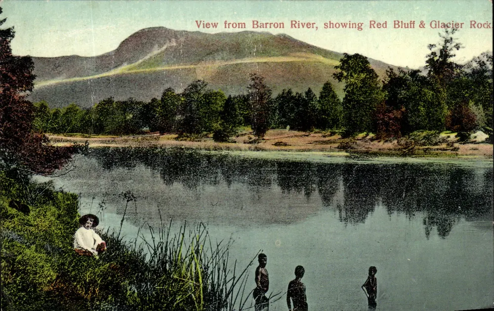 Ausblick vom Barron River — Berg, Red Bluff & Glacier Rock — Gräf & Whittick, Cairns (verlegter Verlag) - Vorderseite