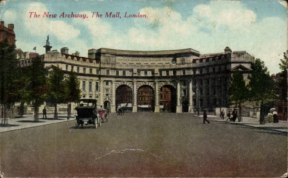 The New Archway, The Mall, London — éditeur M. & L., Ltd. n° 7501 - Vorderseite