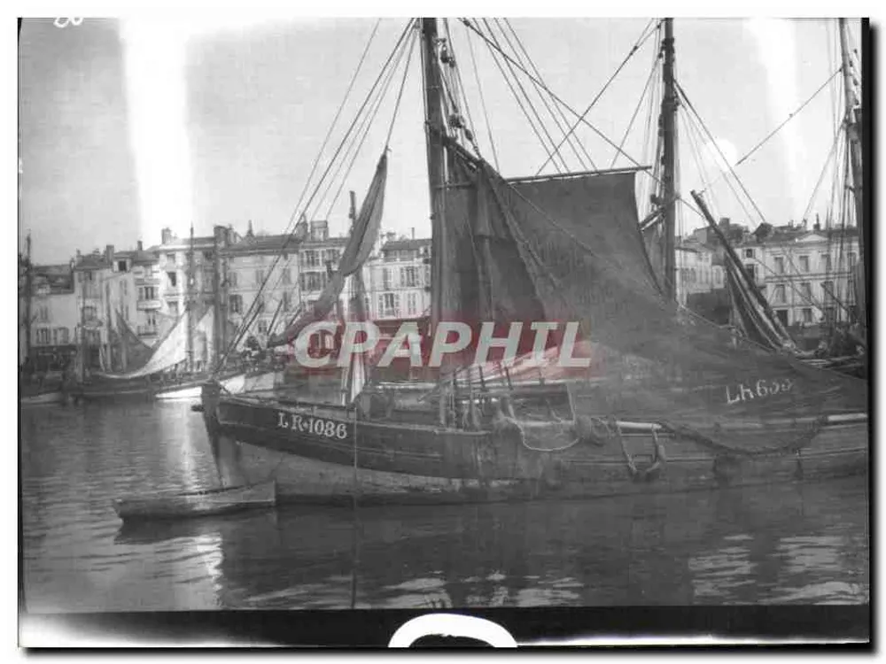 Port w La Rochelle — Statek żaglowy w porcie - Awers
