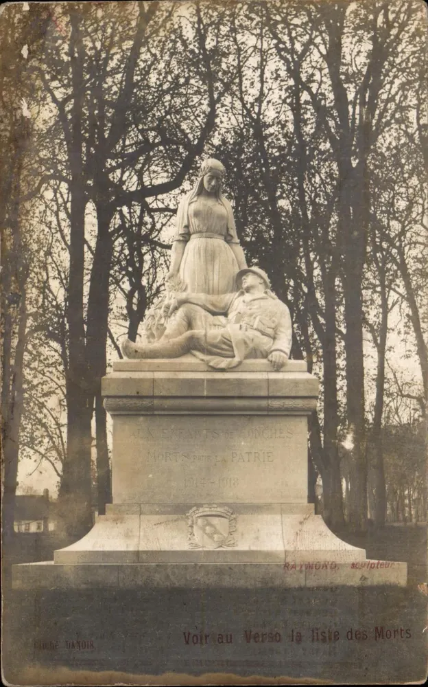 Monchès — Denkmal für Kinder, die für das Vaterland gestorben sind 1914-1918 — Bildhauer Raymond - Vorderseite