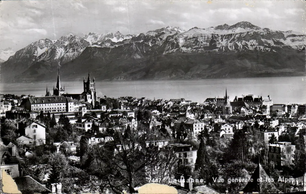 Losanna — Vista generale e le Alpi — Edizioni Jaeger, n° 7447 - Recto