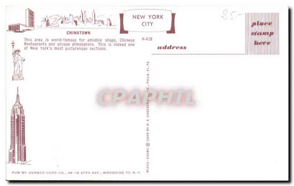 Chinatown, Nova York — rua movimentada com lojas chinesas e carros clássicos — editor Herbco Card Co. - Verso