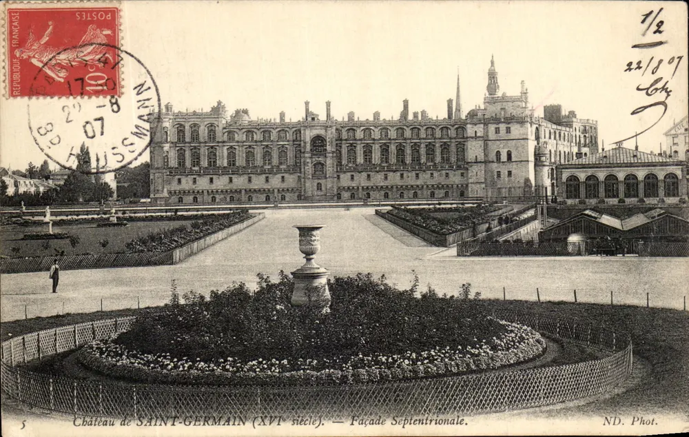 Castelo de SAINT-GERMAIN (século XVI) — Fachaça Septentrional — ND. Fot. - Frente