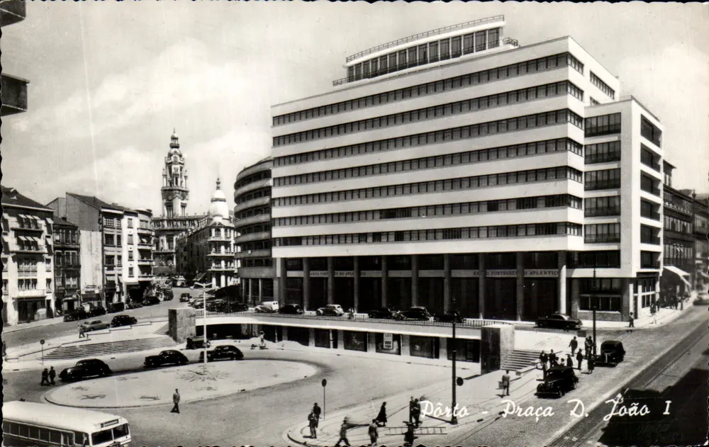 Póvoa — Praça D. João I — Banque Portugaise Atlantique — editor Santos - Frente