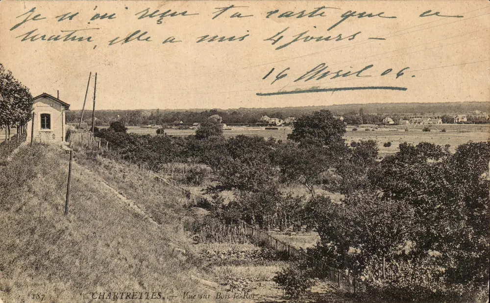 Chartrettes — Vista sobre Bois-le-Roi - Frente