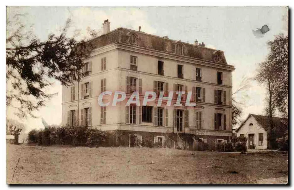 Chartrettes (S.-et-M.) — Instituto Châteaubriant — vista da casa de moradia - Frente