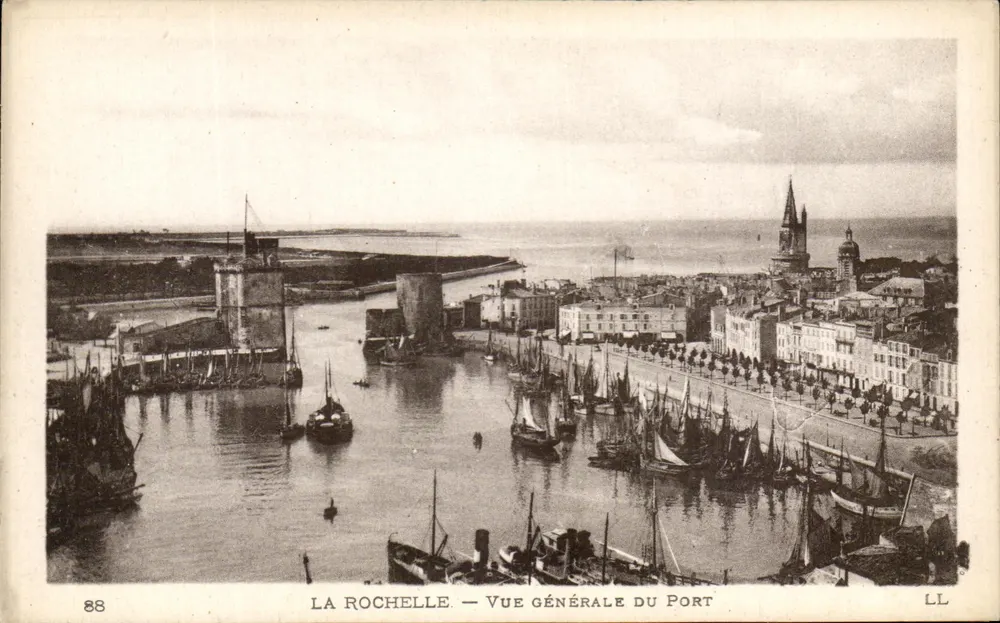 La Rochelle — Vue générale du port — Édition Artificielle, M. Mercier, La Rochelle, n° 88 - Vorderseite