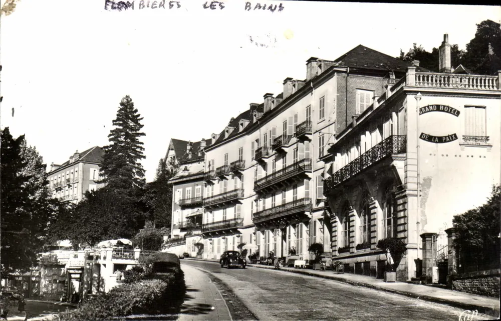 Plombières-les-Bains — Grand Hotel de la Paix — Real Photo - Vorderseite