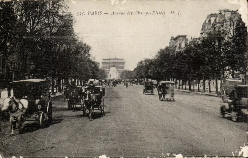 Paris — Avenue des Champs-Élysées — vue vers l'Arc de Triomphe, éditeur M. J., n° 525 - Vorderseite