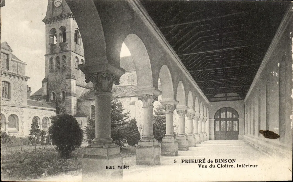 Priorado de Binson — Vista do Claustro, Interior — Edit. Millet, n°5 - Frente