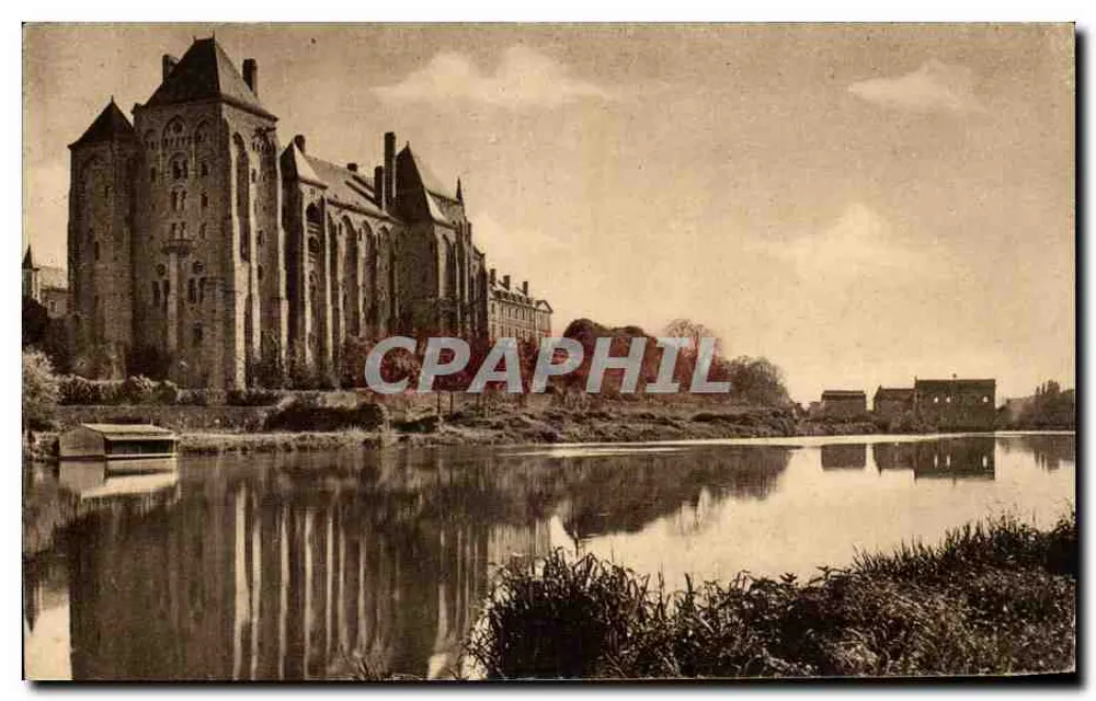 Das Kloster Saint-Pierre de Solesmes — Ansicht von der rechten Seite der Sarthe — J. Mailcon, phot. Sable - Vorderseite